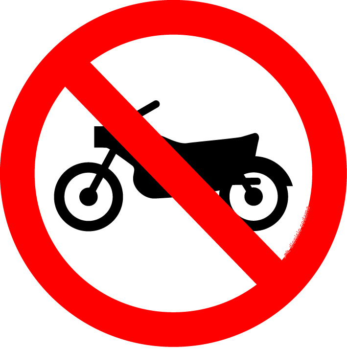 Proibido transito de motocicletas, motonetas e ciclomotores
